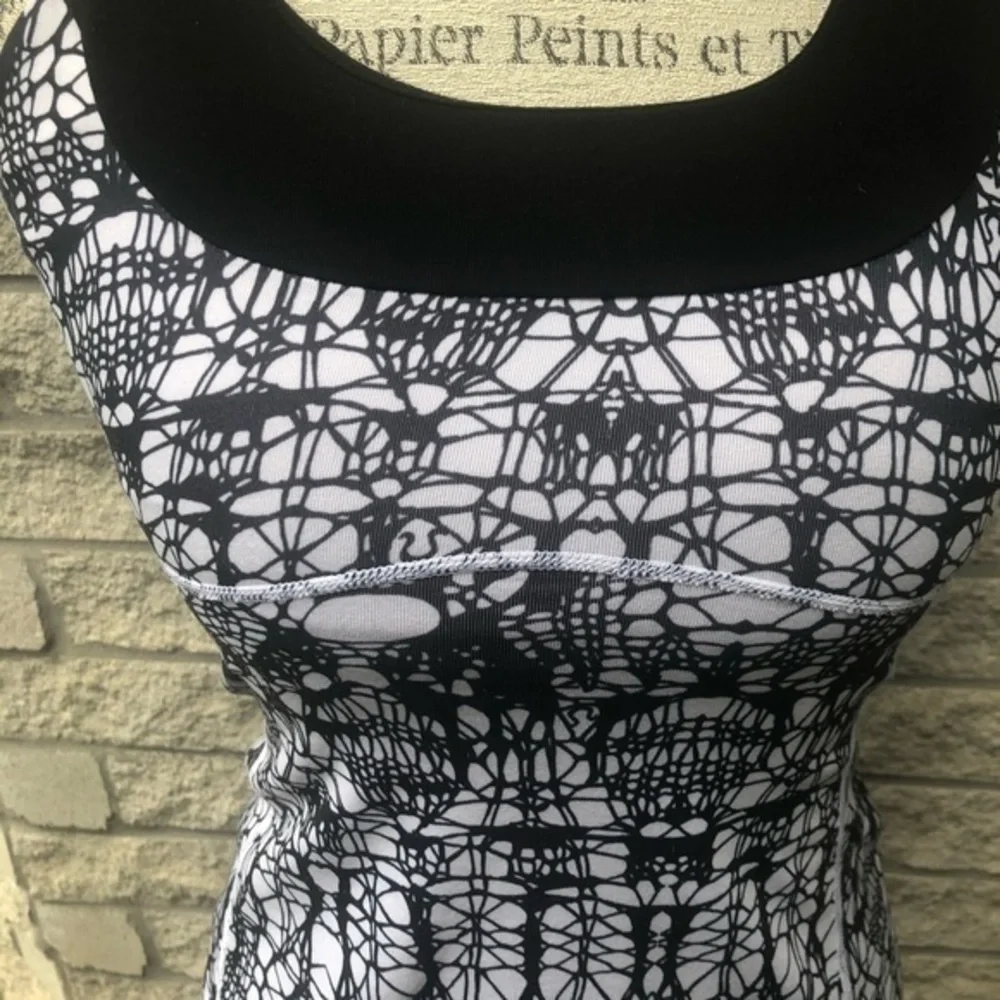 Lululemon Glacier Lace Top BD1